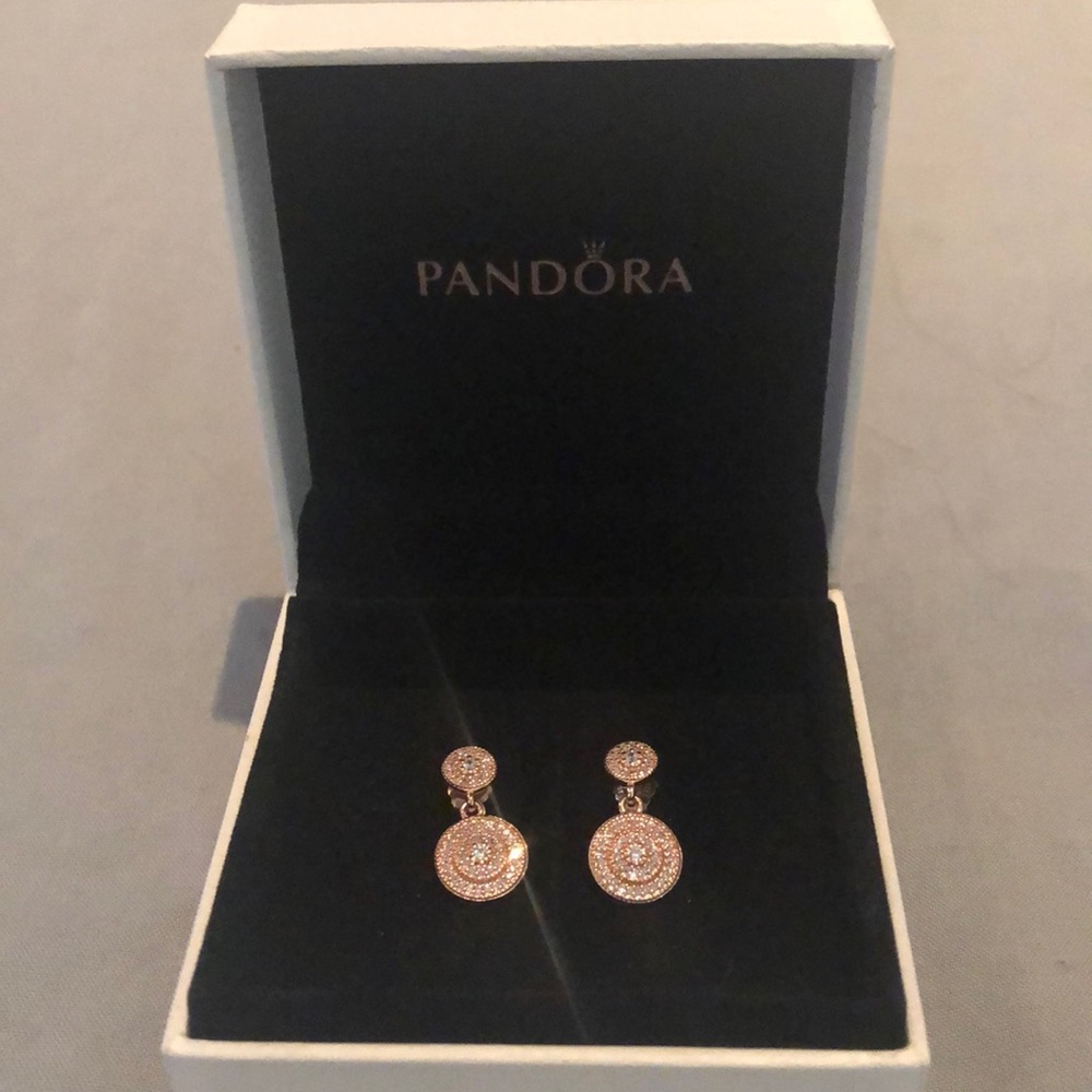 PANDORA Radiant Elegance Earrings- NEW